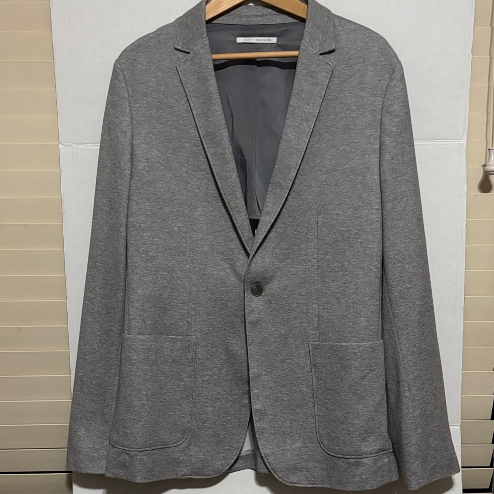 Women’s grey blazer
